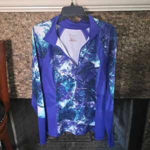 Tek Gear Blue and White DryTek Top